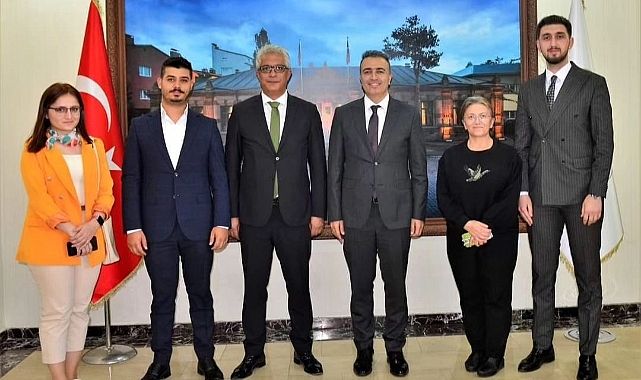 Ardahan Baro'dan Vali Çiçek'e hayırlı olsun ziyareti