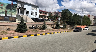 Başkan Önal, Atatürk caddesini modern görünüme kavuşturdu