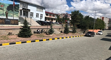 Başkan Önal, Atatürk caddesini modern görünüme kavuşturdu