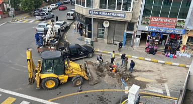 Altyapı onarımı esnafı mağdur etti