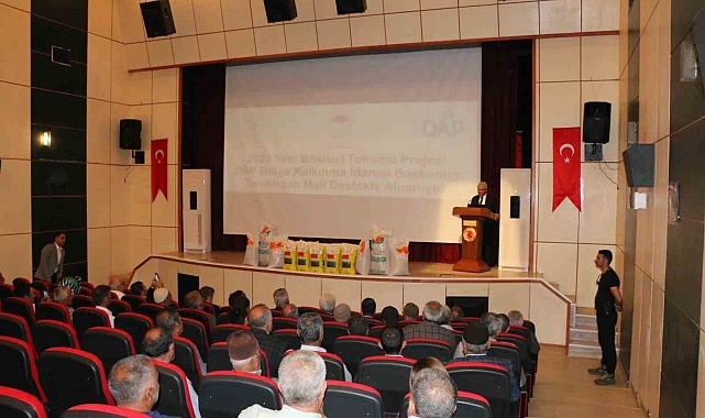 Çiftçilere 10 ton yem bitkileri tohumu desteği