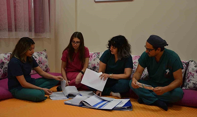Devlet Hastanesi'nde 'gebe okulu' açıldı