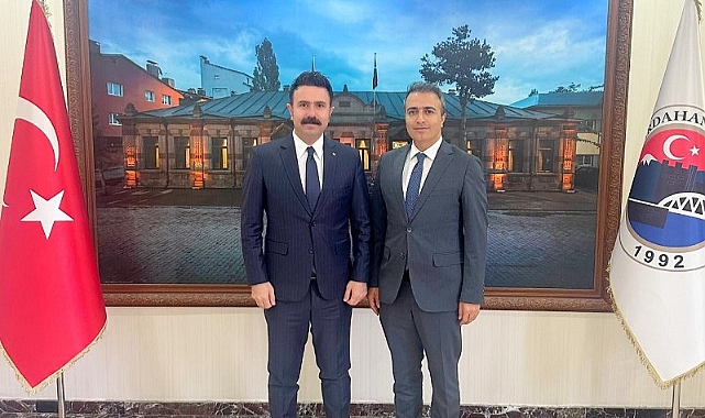 VALİ ÇİÇEK’E ARDAHANLI VALİ YARDIMCISINDAN ZİYARET