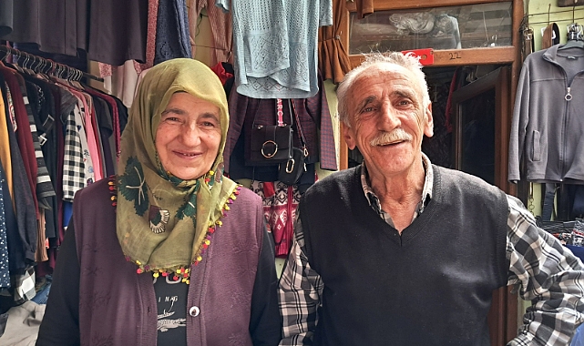 İkinci el kıyafet satan esnaf Çoban; "İnsanlar ikinci el elbise alırken bile zorlanıyorlar"