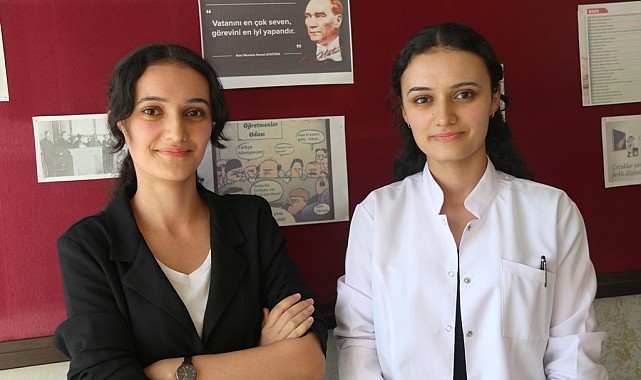 İkiz kız kardeşler  matematik öğretmeni olarak atandı