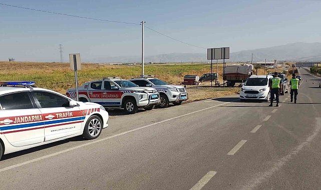 Muş'ta jandarmadan şok trafik denetimi