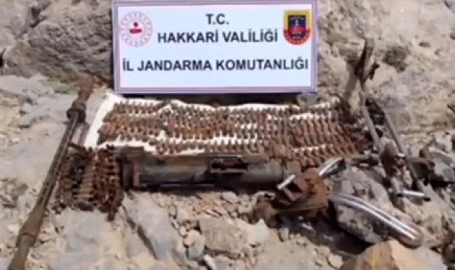 Şemdinli'de PKK'ya ait mağarada çok sayıda silah ve mühimmat ele geçirildi