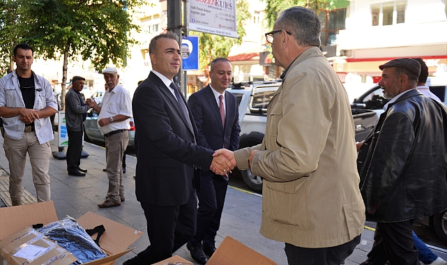Vali Çiçek, esnafın taleplerini dinledi