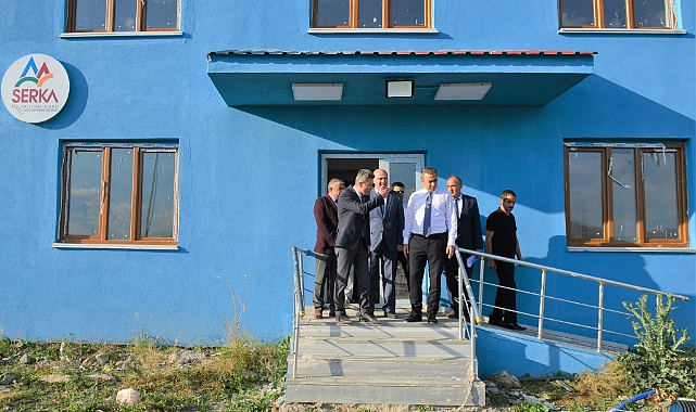 Vali Çiçek, Tekstil atölyesi inşaatında incelemelerde bulundu