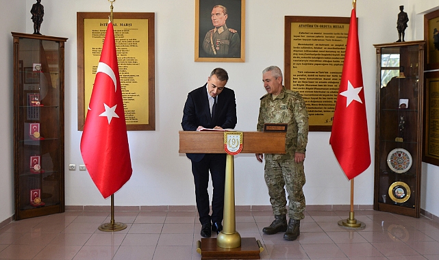 Vali Çiçek’ten Tuğgeneral Cihanoğlu'na iade-i ziyaret