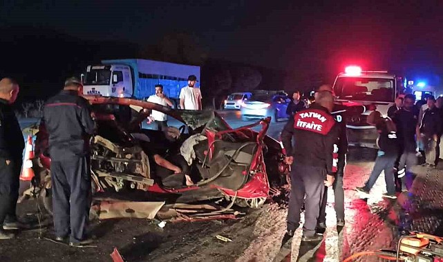 Zincirleme trafik kazası: 1 ölü, 4 yaralı