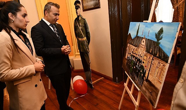 100 Yıldır Aynı Aşk ve Heyecanla Fotoğraf Sergisi Açıldı