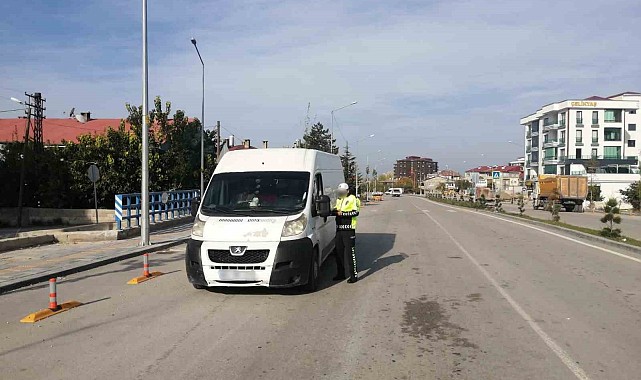 20 araç trafikten men edildi