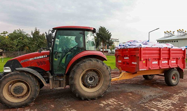400 çiftçiye hibeli buğday tohumu dağıtıldı