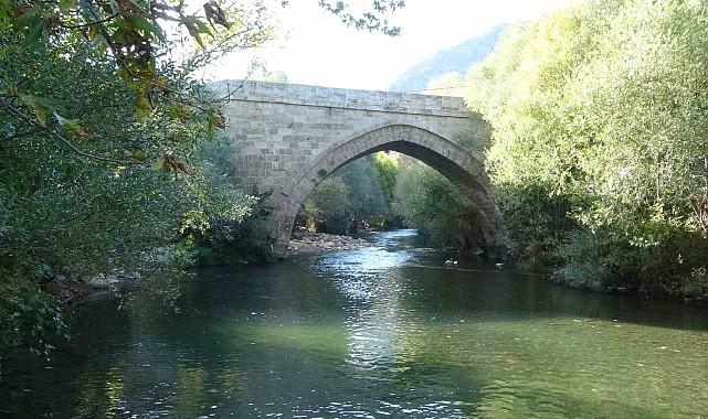 600 yıllık Köprü yıllara direniyor