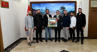 Ardahan’ın Dijital İçerik Üreticilerinden Vali Çiçek’e hayırlı olsun ziyareti