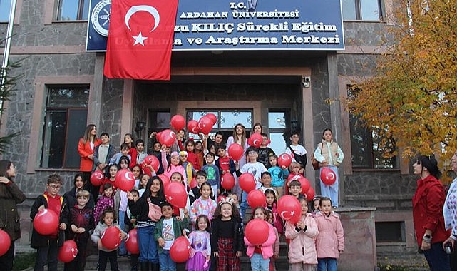 ARÜ’de Cumhuriyetin 100. Yılı Kutlandı