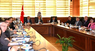 ARÜ'de danışma kurulu toplantısı gerçekleştirildi