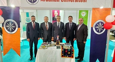 ARÜ tanıtım günlerinde stant açtı