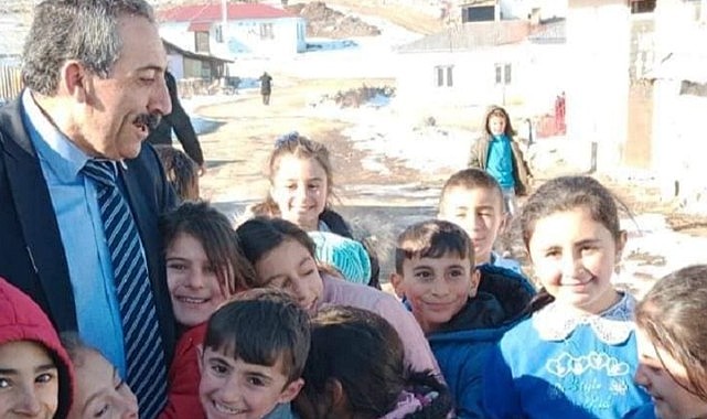 Başkan Akkoç, öğrencilere kırtasiye desteği verecek