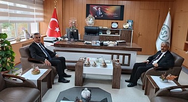 Başkan Gültekin, müdür Kotan’la görüştü