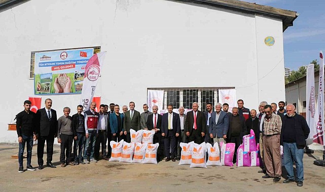Bin 250 çiftçiye 1.8 milyon liralık yem bitkisi dağıtıldı