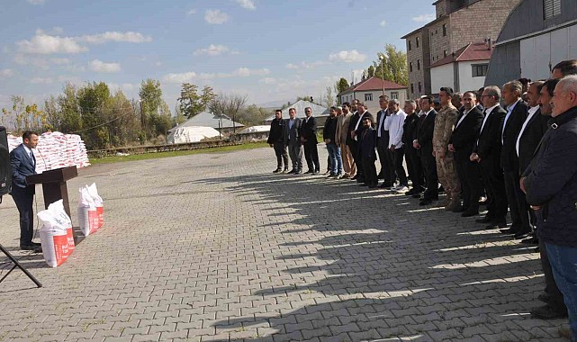 Çiftçilere 120 ton buğday tohumu desteği