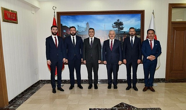 Eski Bakan Ahmet Arslan Ardahan’ı ziyaret etti