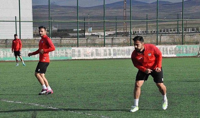 Kars 36 Spor hazırlıklarını sürdürüyor