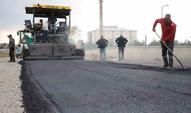 Kars Belediyesi yol çalışmalarını hızlandırdı