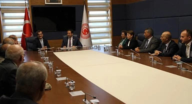 Kars-Fed yönetimi Vekil İncesu’yu ziyaret etti
