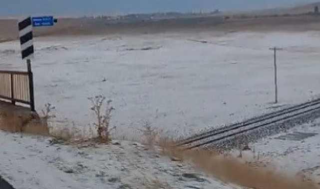 Kars'ı dolu vurdu