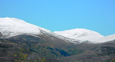 Posof’ta dağlar beyaza büründü