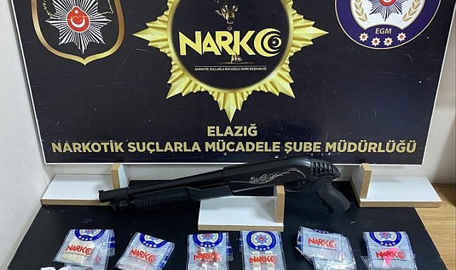 Sokak satıcısı tutuklandı