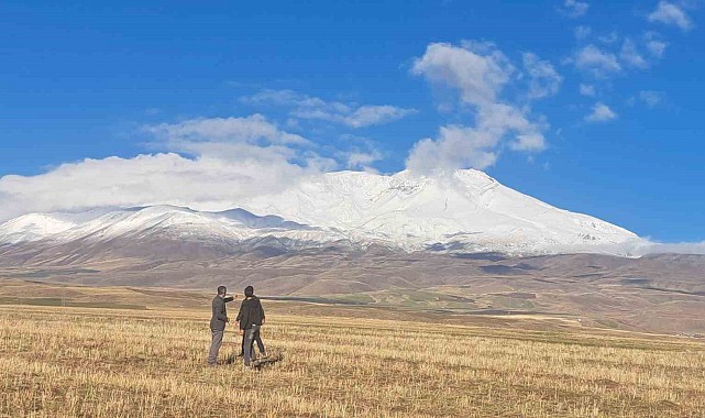 Süphan Dağı beyaz gelinliğini giydi
