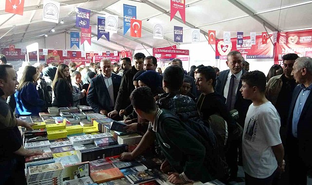 Tatvan 2'nci kitap fuarına yoğun ilgi