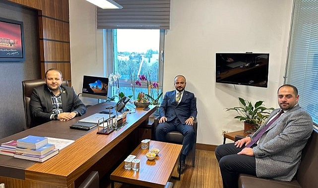 Adı adaylar arasında geçen Gündoğdu, AK Parti vekil Koç ile görüştü