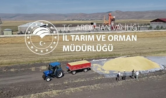 Ardahan'da 330 ton hububat teslimatı yapıldı