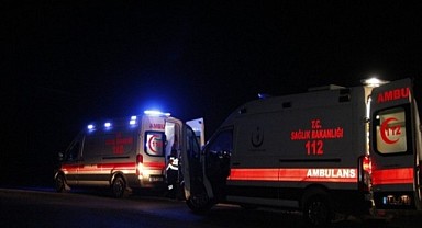 Ardahan’dan giden ambulans Oltu’da kaza yaptı