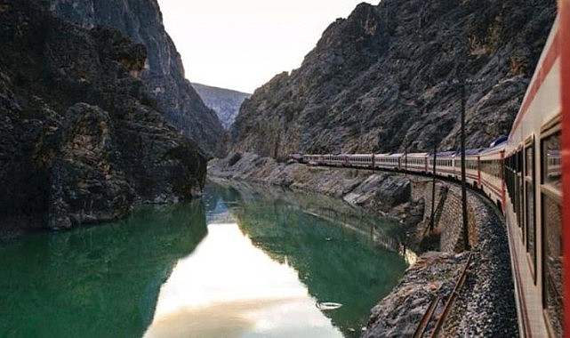 Ardahan treni kaçırdı