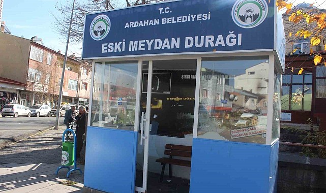 Ardahan'da dolmuş durakları tahrip edildi