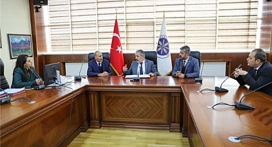 ARÜ ile Yunus Emre Anadolu lisesi arasında bilimsel işbirliği protokolü imzalandı
