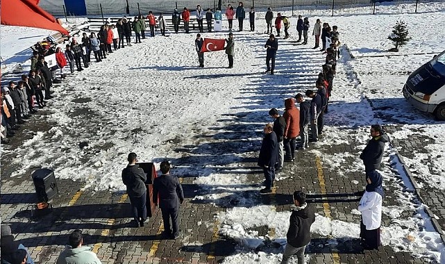Çıldır'da zulme uğrayan çocuklara dikkat çektiler