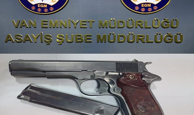 Değişik suçlardan 15 kişi tutuklandı