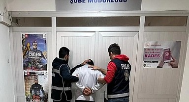 Firari hükümlü yakayı ele verdi