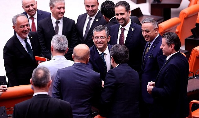 "Hukuksuzluk son bulana kadar Genel Kurul'u terk etmeyeceğiz!"