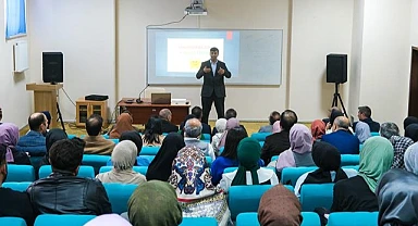 İlahiyat Fakültesi tarafından konferans verildi