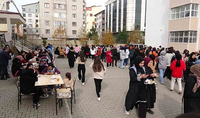 İsrail ürünlerinin boykot edildiği hayır kampanyası yoğun ilgi gördü