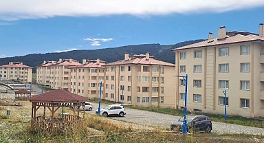 Lojmanın 4. Katında düşen Zehra Doğan hayatını kaybetti