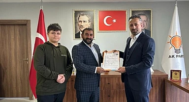 Sanayi esnaflarından Vargin Yıldız, İl Genel Meclis üyeliği için başvurusunu yaptı